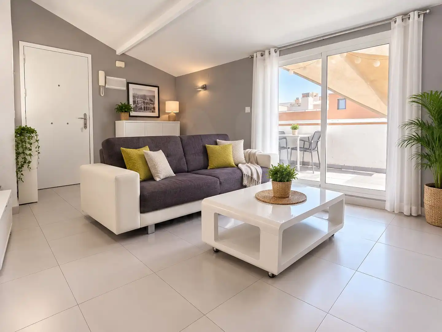 Sala de estar de Ático en venta en Málaga con Aire acondicionado, Calefacción y Terraza