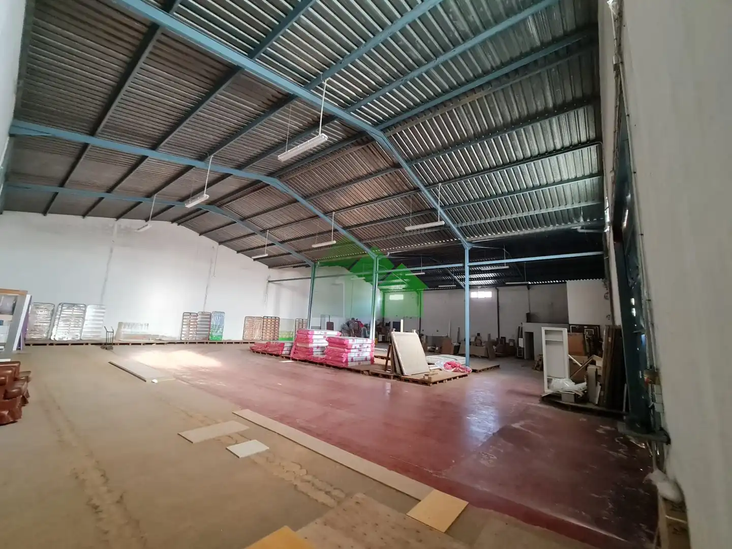 Nau industrial en venda a MORENO DE VARGAS 18, imagen 3
