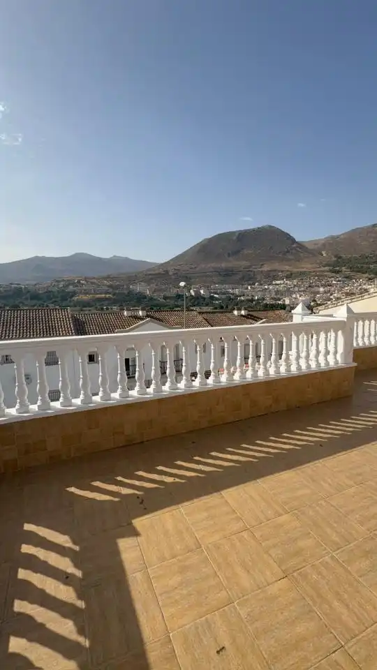 Casa amb piscina en venda a Calle Miró, imagen 8