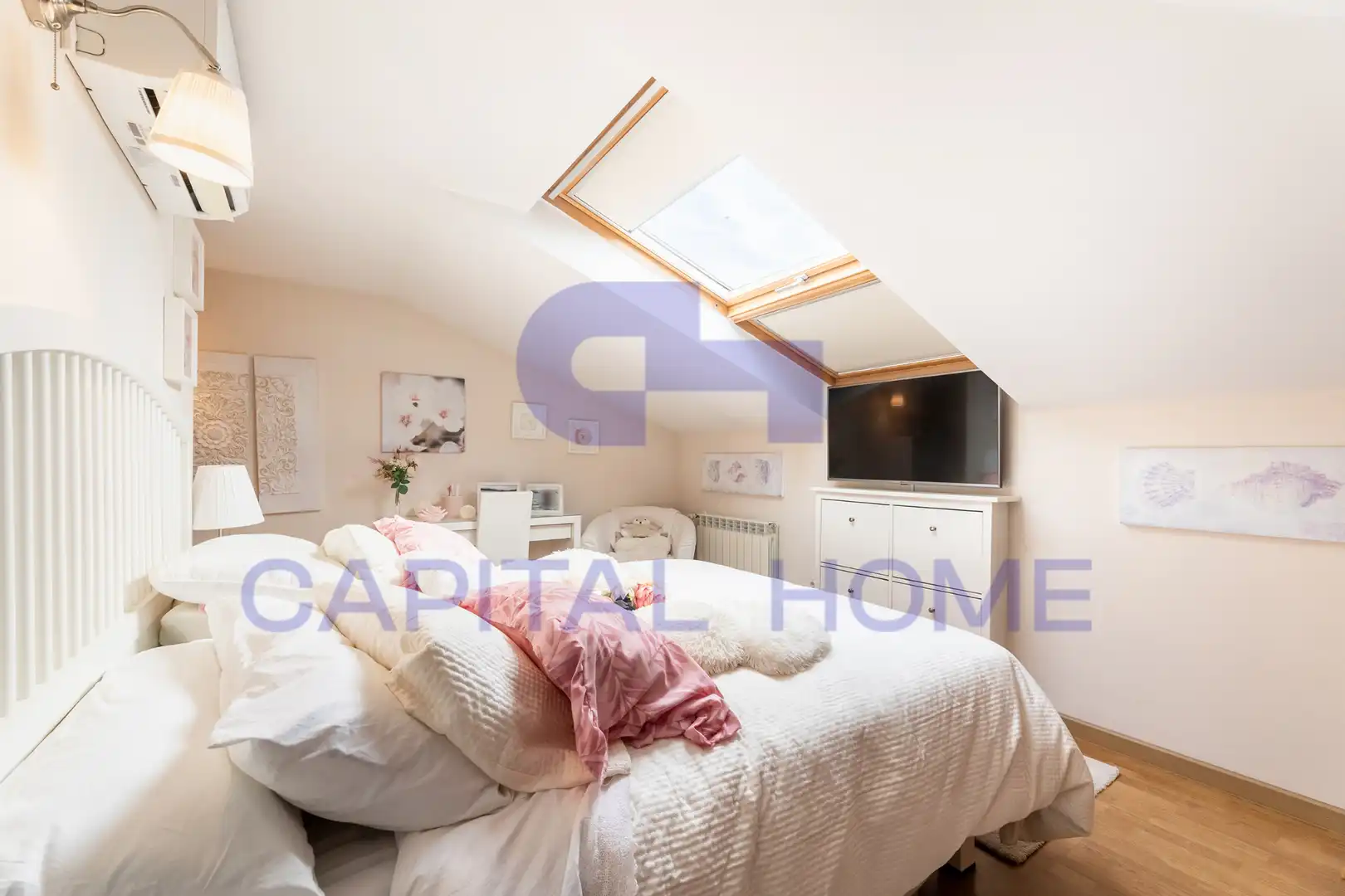 Habitación de Dúplex en venta en Navalcarnero con Aire acondicionado, Calefacción y Trastero