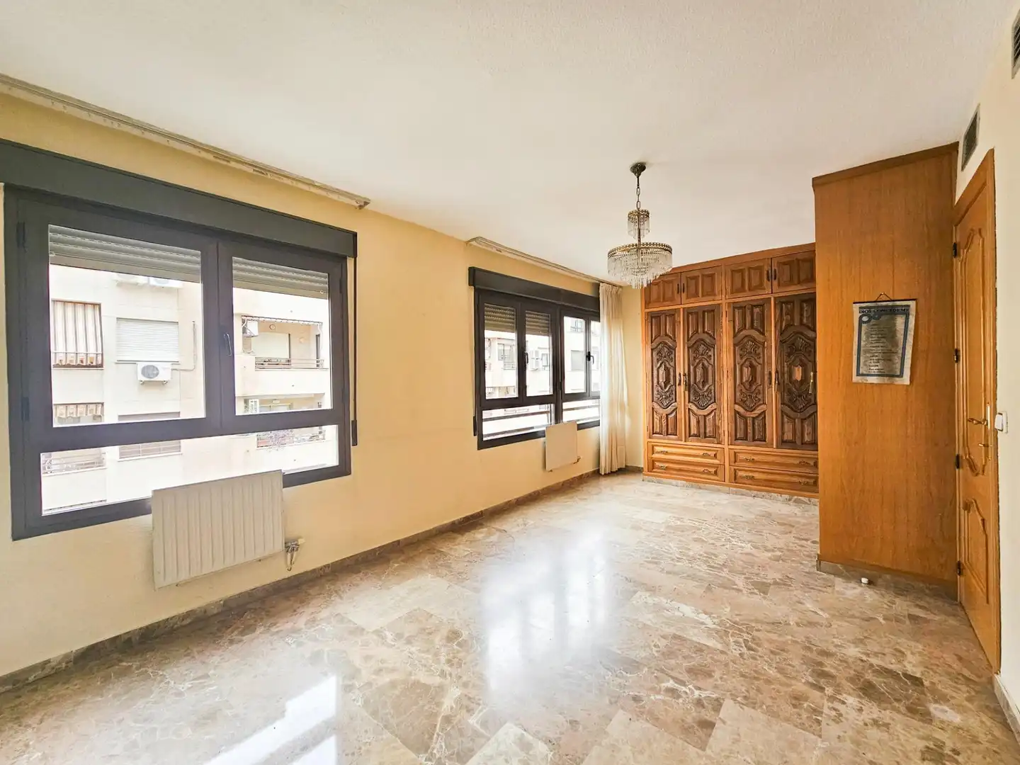 Schlafzimmer von Wohnung zum Verkauf in Jaén mit Klimaanlage, Heizung und Terrasse