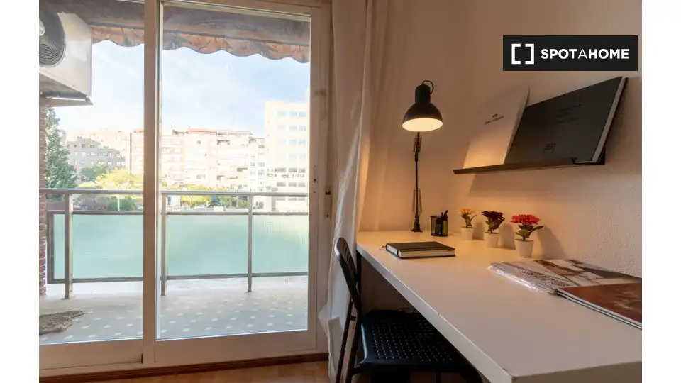 Terraza de Piso de alquiler en Madrid con Aire acondicionado, Calefacción y Amueblado