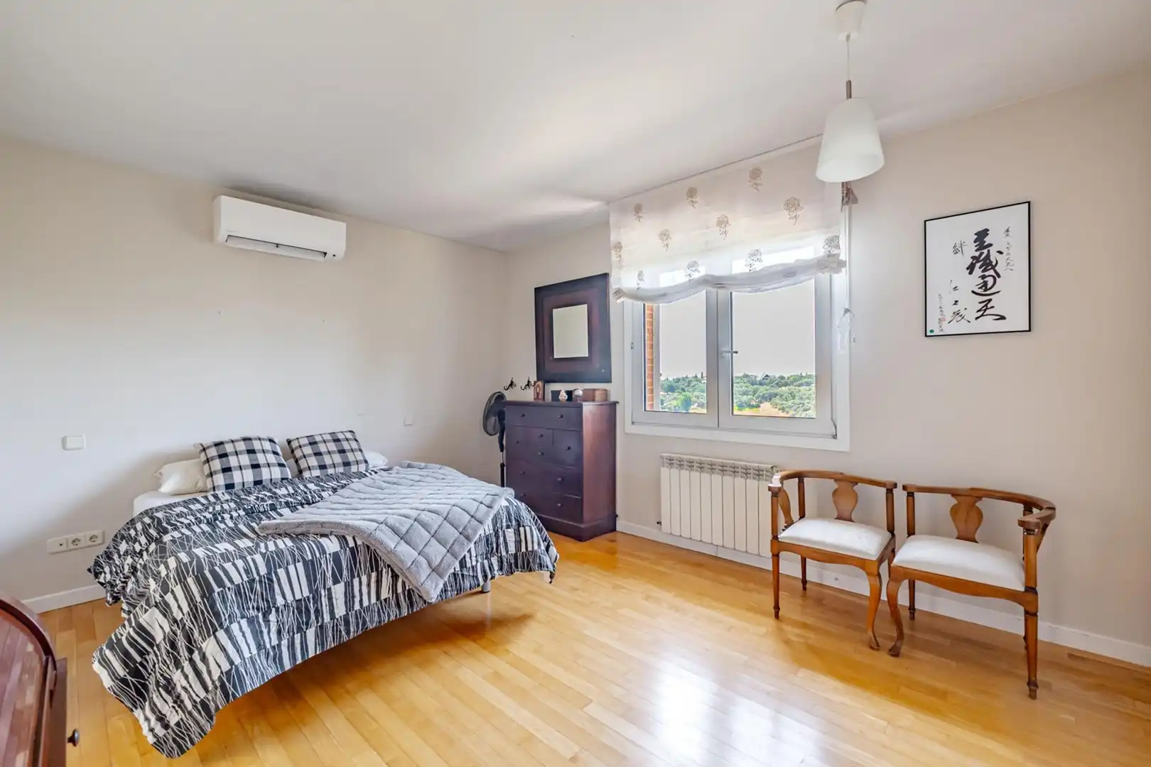Habitación de Casa o chalet en venta en Las Rozas de Madrid con Aire acondicionado, Calefacción y Jardín privado