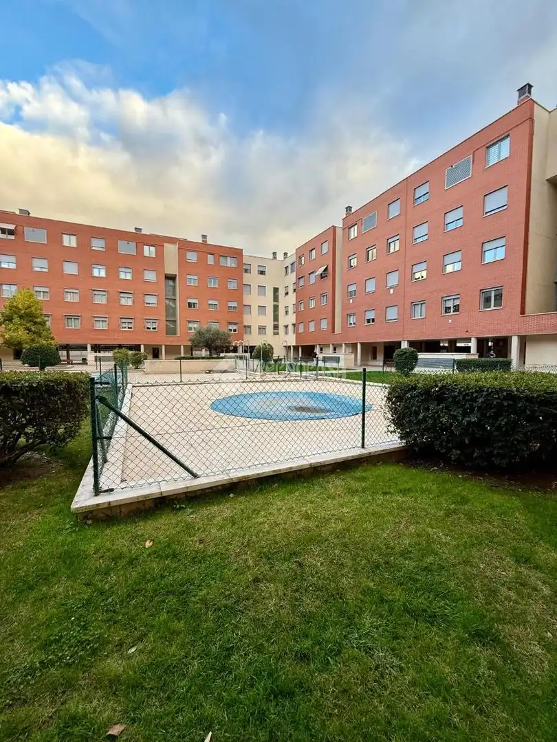 Aparcament de Pis en venda en Madrid amb Aire condicionat, Calefacció i Terrassa
