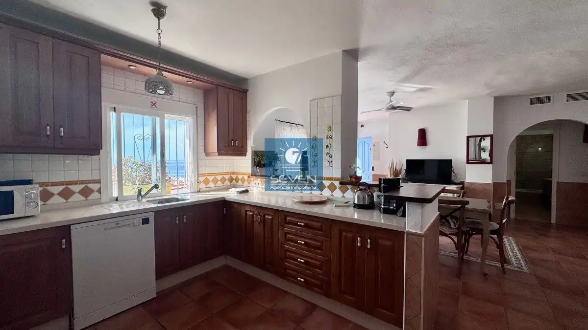 Cocina de Casa o chalet en venta en Almuñécar con Terraza, Trastero y Piscina