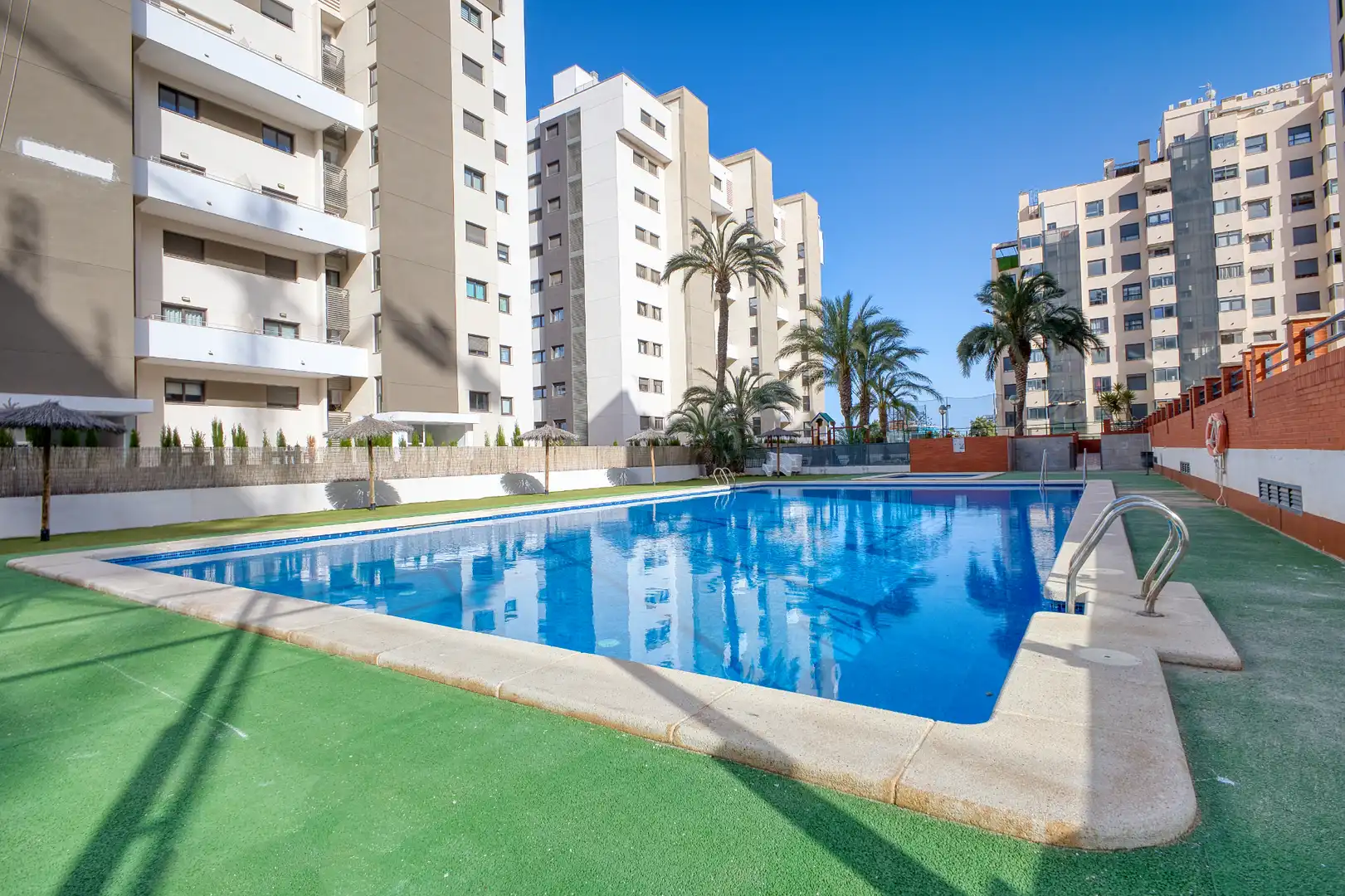 Wohnung zur Miete in Calle Músico Vicente Spiteri, PAU 5
