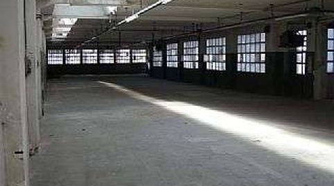 Foto 4 von Fabrikhallen zur Miete in Cementiri Vell, Terrassa