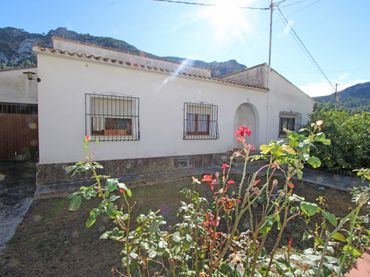 Casa con giardino in vendita a Alcalalí