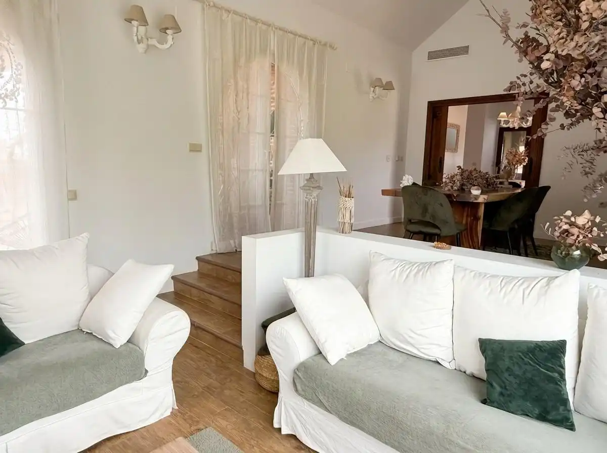 Sala de estar de Casa o chalet en venta en San Vicente del Raspeig / Sant Vicent del Raspeig con Aire acondicionado, Jardín privado y Terraza