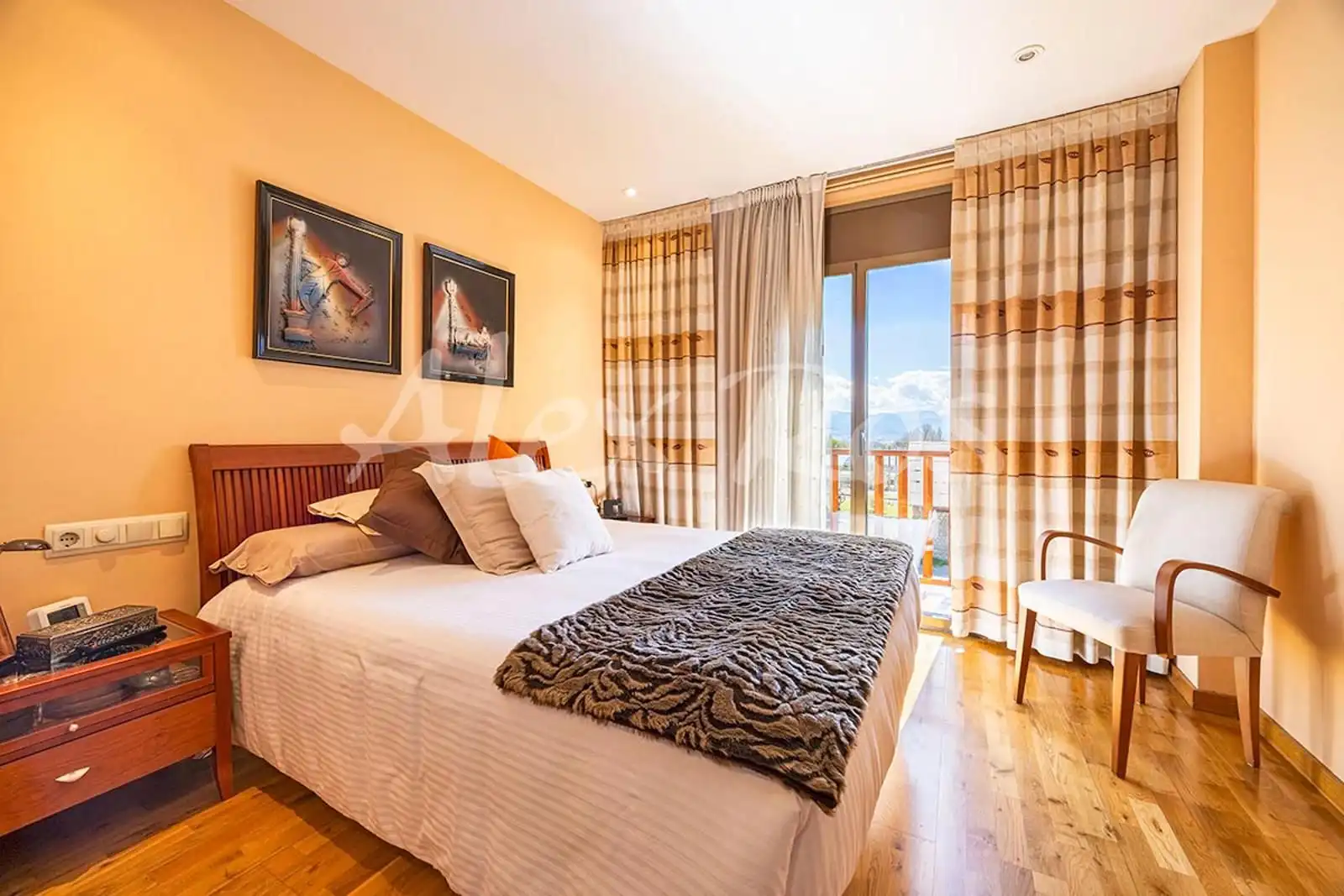 Bedroom of Attic for sale in Puigcerdà  with Heating and Terrace