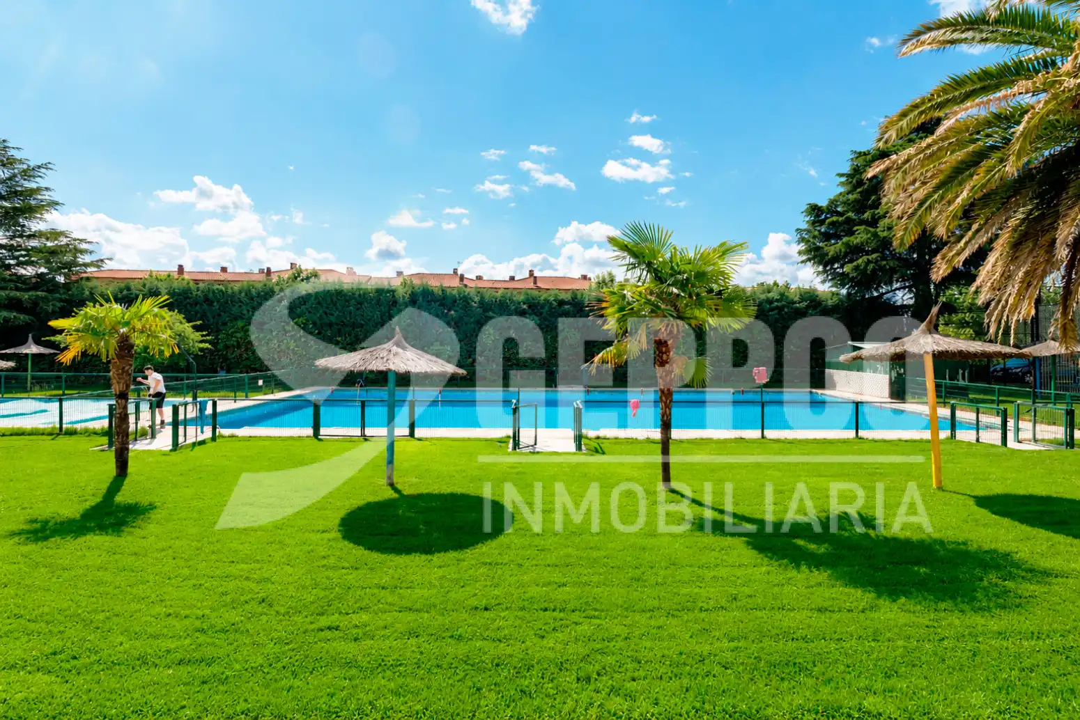 Piscina de Piso en venta en Azuqueca de Henares con Calefacción