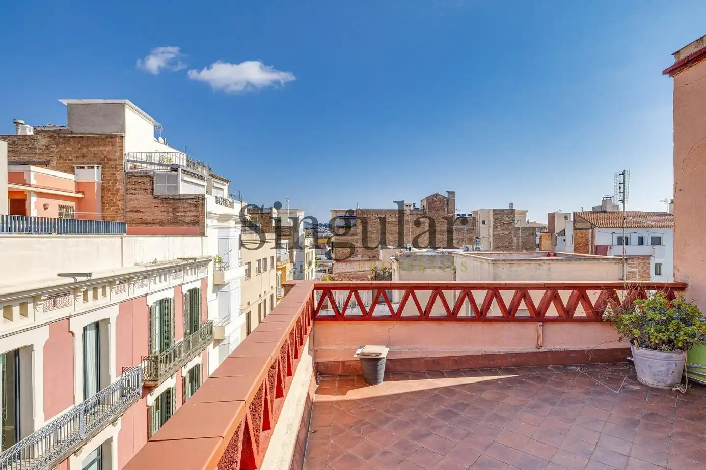 Terrassa de Edifici en venda en Barcelona