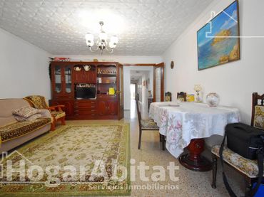 Wohnung mit Balkon zum Verkauf in Carrer Gabriel Miró