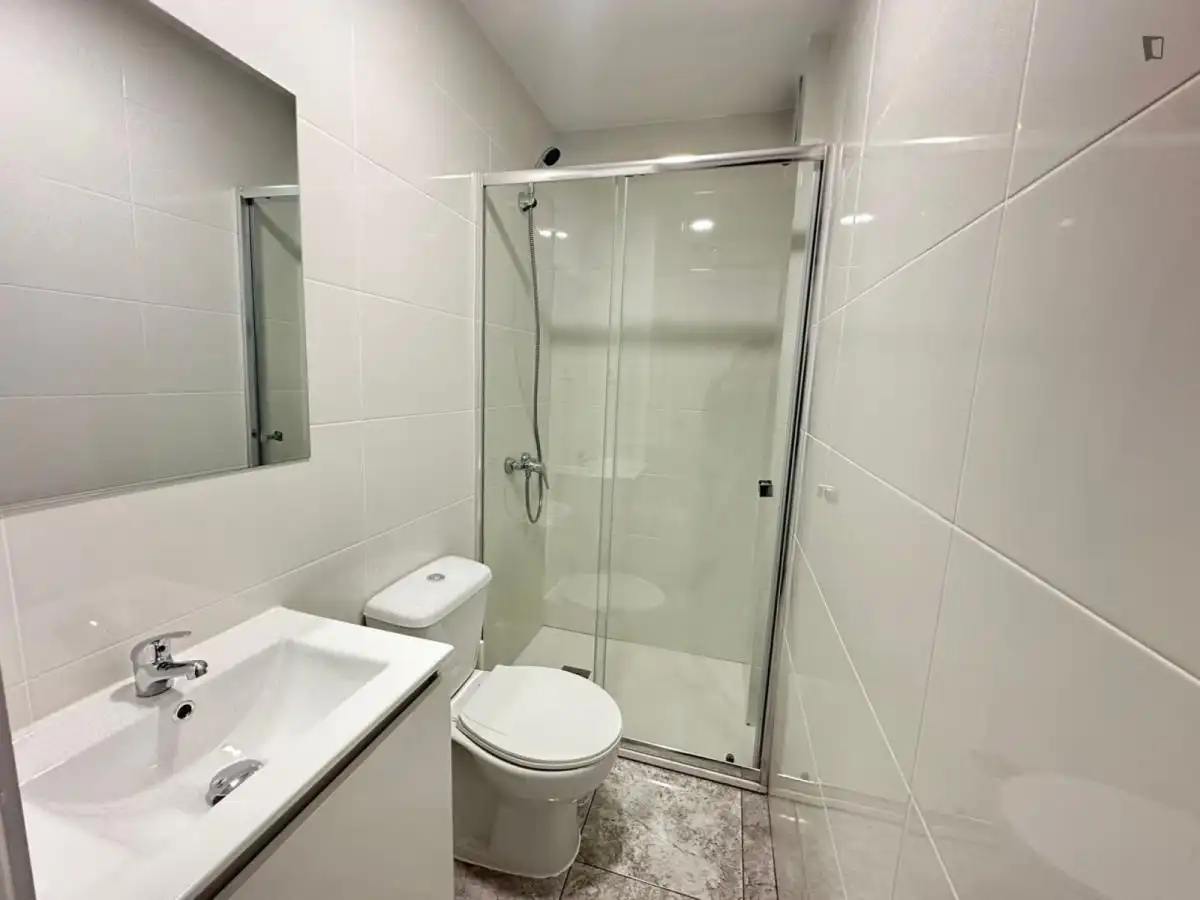 Room in Los Rosales