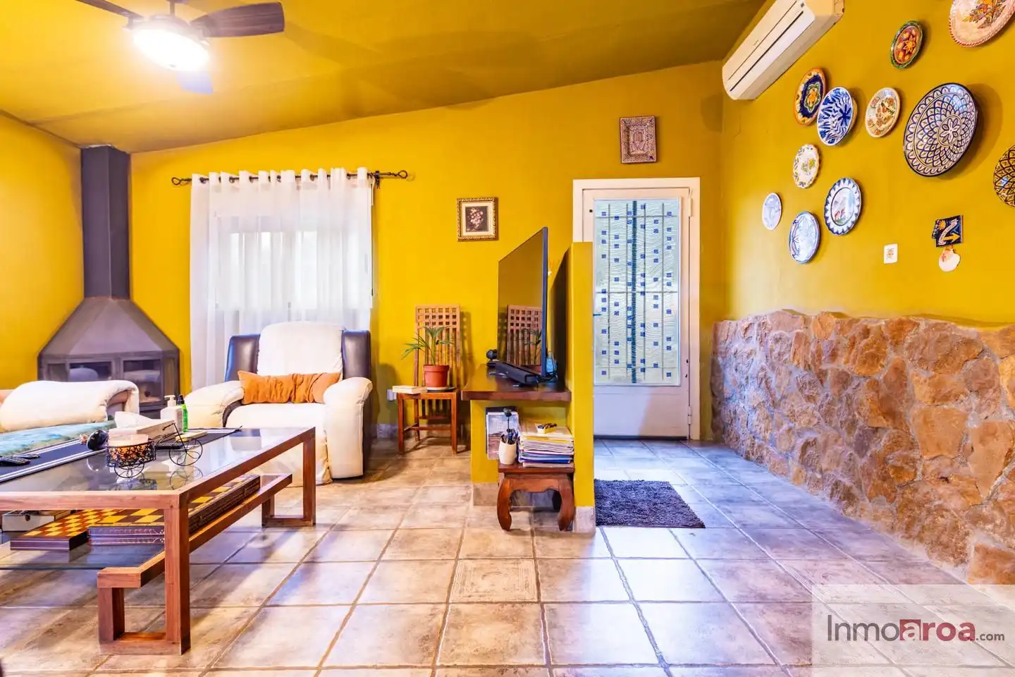 Sala de estar de Finca rústica en venta en L'Alcora con Aire acondicionado, Terraza y Piscina