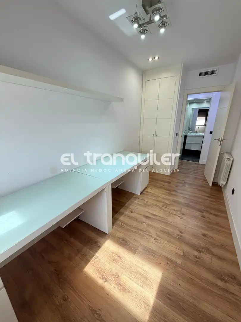 Flat with pool to rent in Calle Cristobal Colon, imagen 13