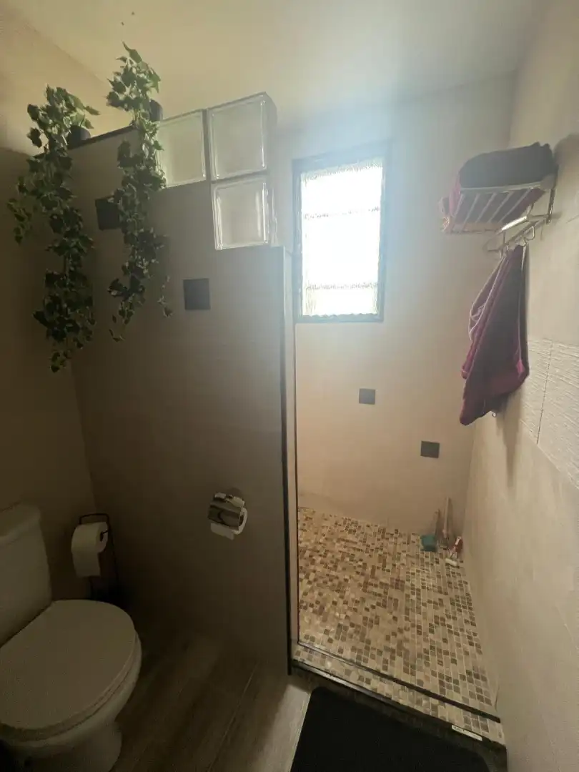 Badezimmer von Country house zum Verkauf in Riudoms