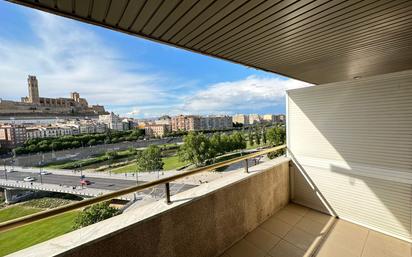 Exterior view of Attic for sale in  Lleida Capital  with Air Conditioner and Terrace