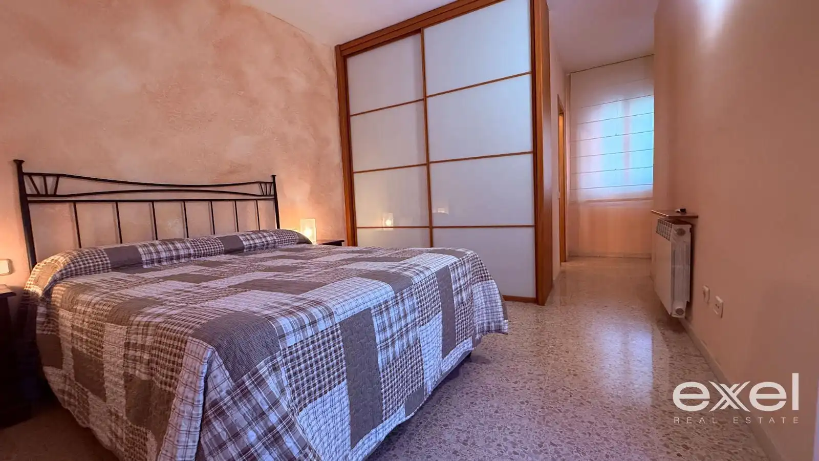Dormitori de Pis en venda en Cornellà de Llobregat amb Aire condicionat, Calefacció i Terrassa