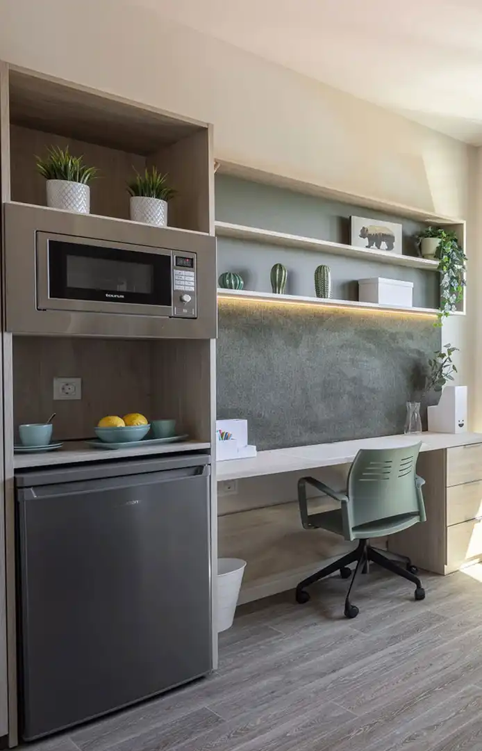 Kitchen of Flat for share in Sevilla  with Air Conditioner and Heating