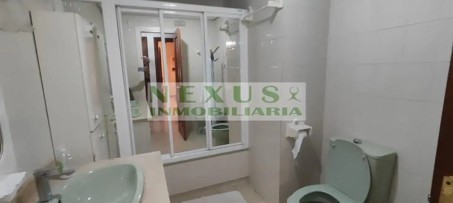 Bathroom of Flat for sale in Cáceres  with Air Conditioner, Heating and Terrace