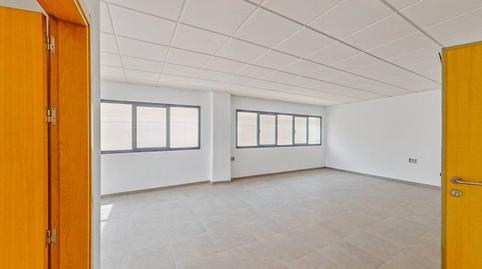 Foto 3 de Oficina en venda a Calle Carbón, El Ingenio,  Almería Capital