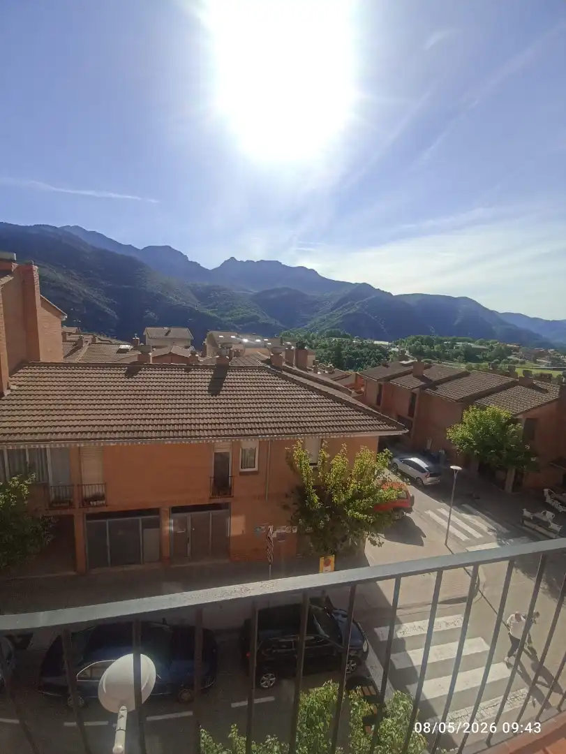 Vista exterior de Piso de alquiler en Cercs con Balcón