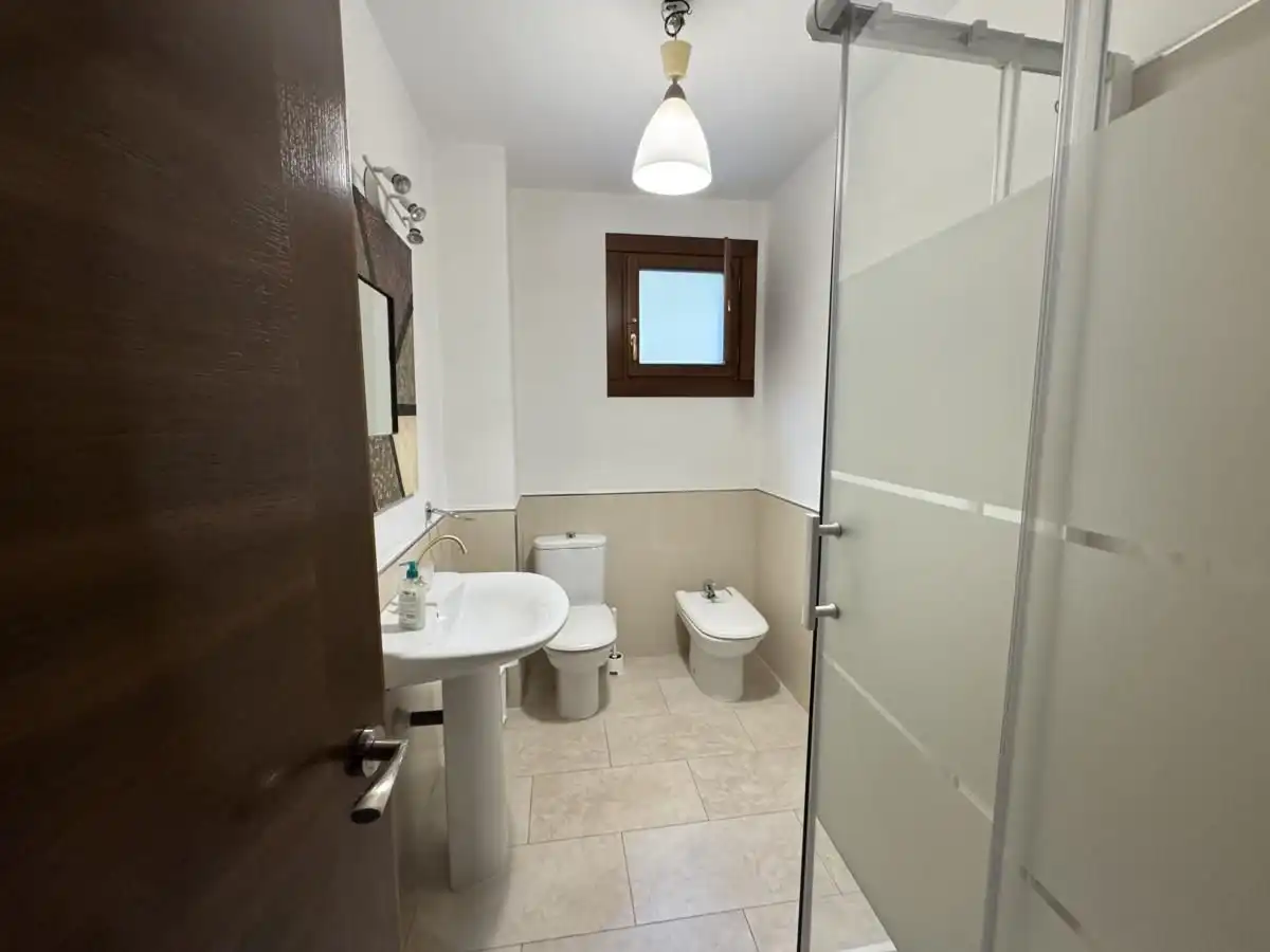 Bany de Casa o xalet en venda en Llanes amb Calefacció, Jardí privat i Terrassa