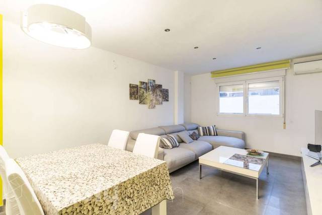 Piso en Alquiler en Carrer Doctor Gea Mariño, . en Avenida de Valencia - Avenida de Casalduch