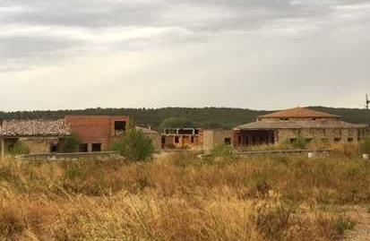 Foto 3 de Edifici en venda a C/ Paraje Les Planes  , Avinyonet de Puigventós, Girona