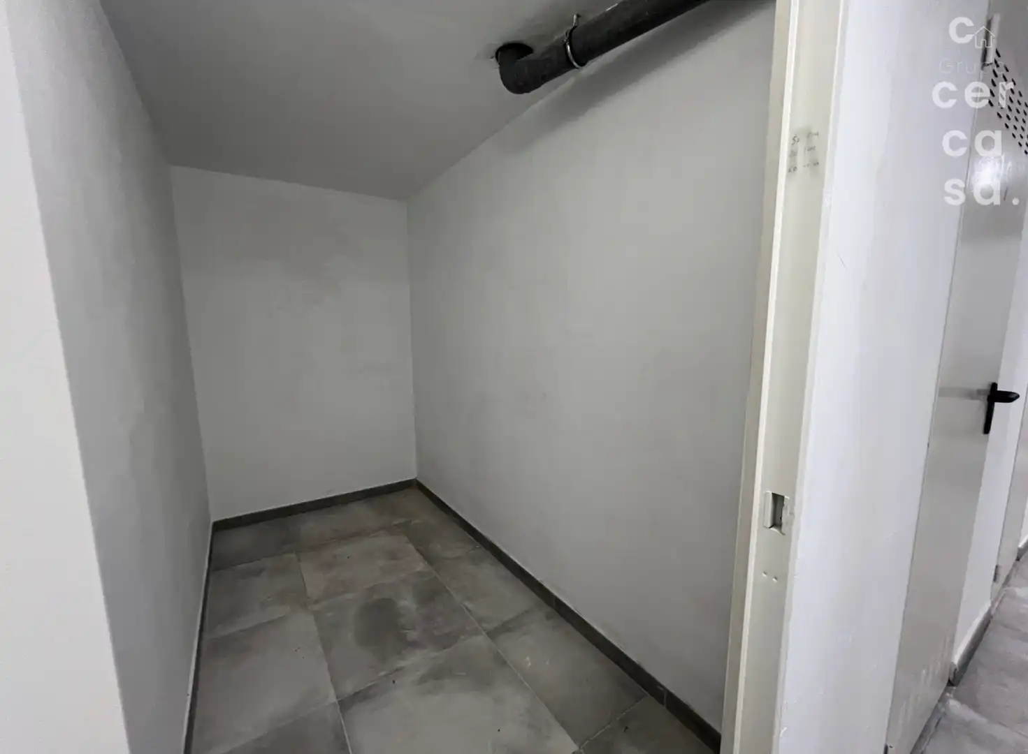 Flat for rent in Valencia  with Air Conditioner, Heating and Storage room