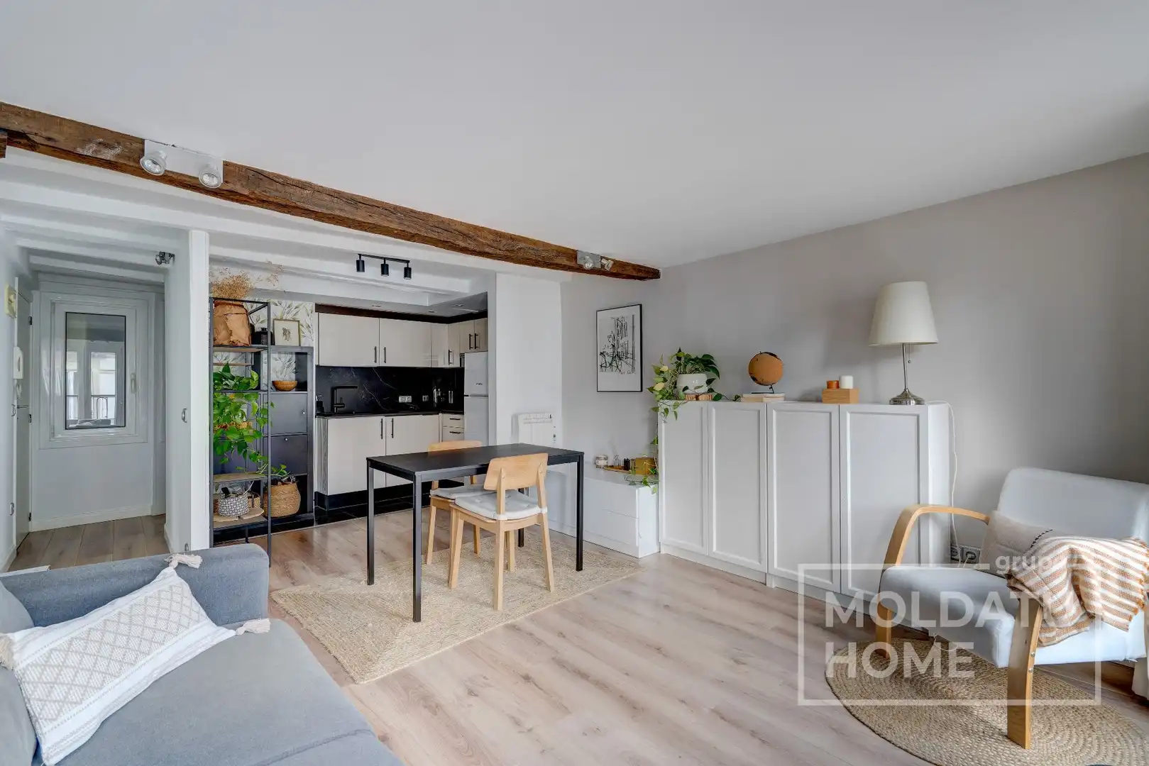 Living room of Flat for sale in Parte Vieja