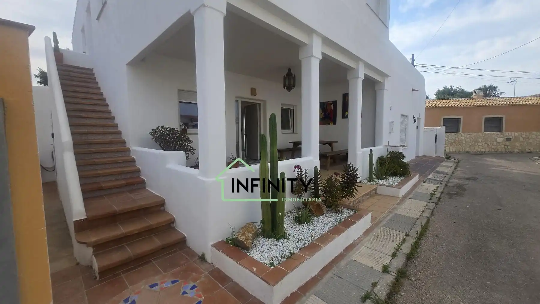 Houses for sale in Oliva Playa