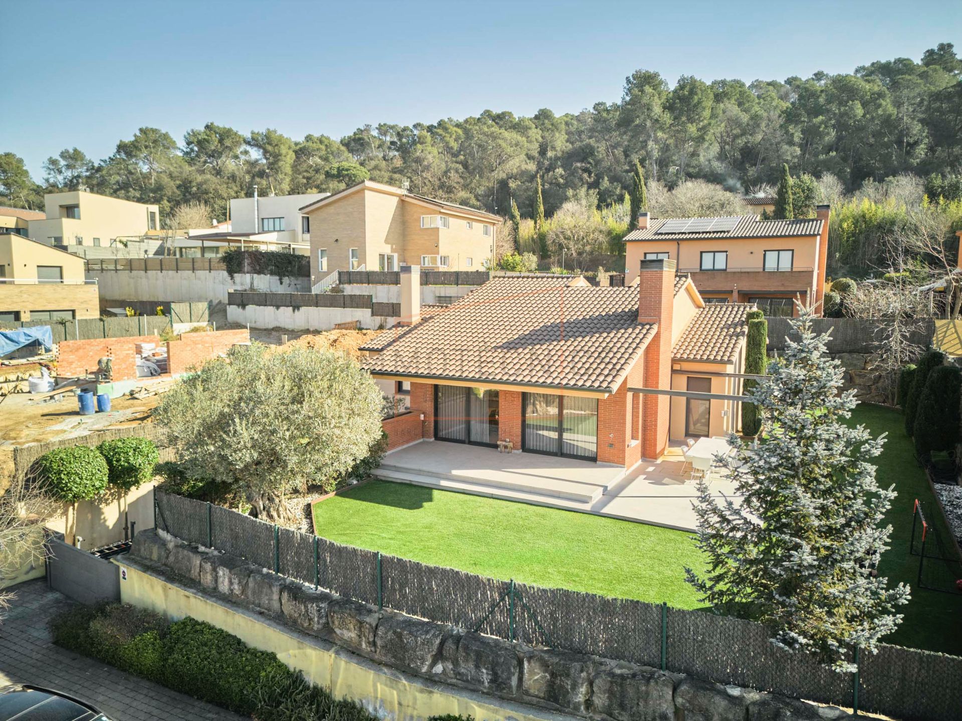 Exterior view of House or chalet for sale in La Roca del Vallès  with Air Conditioner, Heating and Private garden