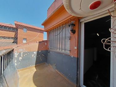 Appartamento in vendita a carrer PINTOR FORTUNY 
Es: Pl: Pt: 
 TERRASSA (BARCELONA)