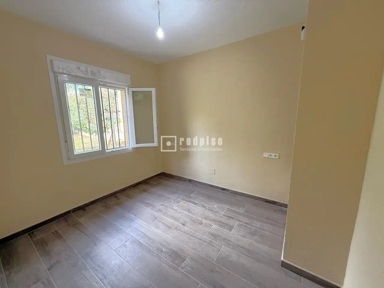 Habitación de Casa o chalet de alquiler en Galapagar con Aire acondicionado, Calefacción y Trastero