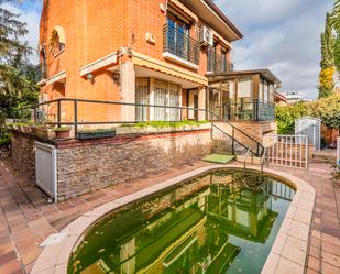 Piscina de Pis en venda en  Madrid Capital amb Aire condicionat, Jardí privat i Terrassa