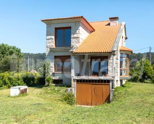 Vista exterior de Casa o xalet en venda en Sanxenxo amb Terrassa