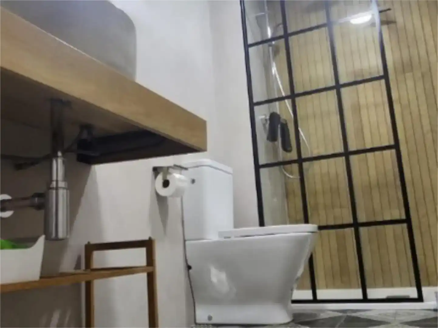 Bany de Casa adosada de lloguer en Salobreña amb Jardí privat, Parquet i Piscina