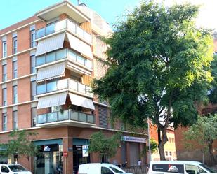 Exterior view of Flat for sale in Cornellà de Llobregat  with Air Conditioner and Terrace