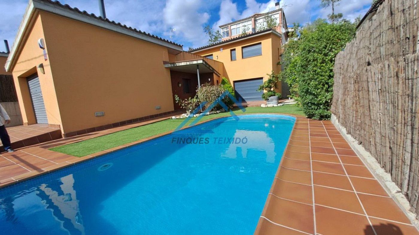 Swimming pool of House or chalet for sale in Piera  with Air Conditioner, Heating and Terrace
