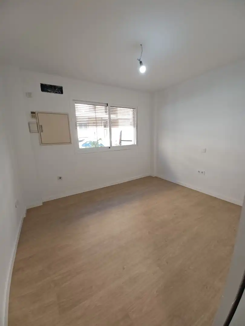Schlafzimmer von Wohnung zum Verkauf in Sevilla mit Klimaanlage