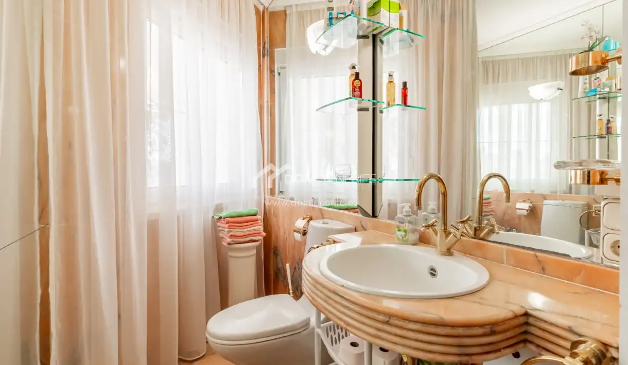 Baño de Casa o chalet en venta en Arona con Terraza, Piscina y Amueblado