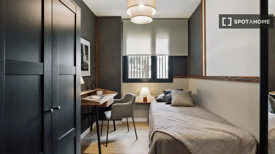 Bedroom of Flat for rent in Barcelona  with Air Conditioner, Heating and Furnished