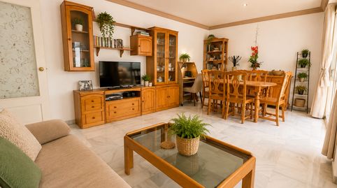 Foto 4 de Piso en venta en Calle Jabega, Castillo Sohail - Myramar, Fuengirola