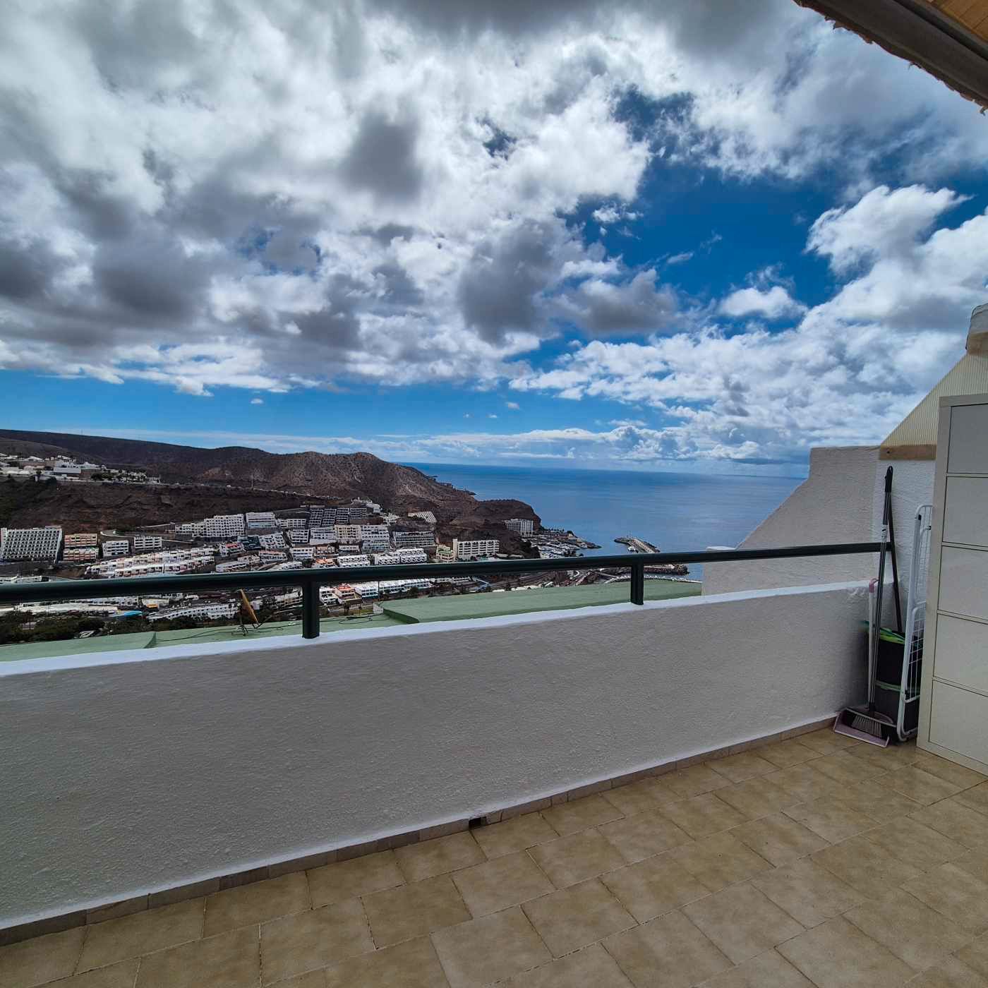 Vista exterior de Apartament de lloguer en Mogán amb Aire condicionat, Moblat i Forn