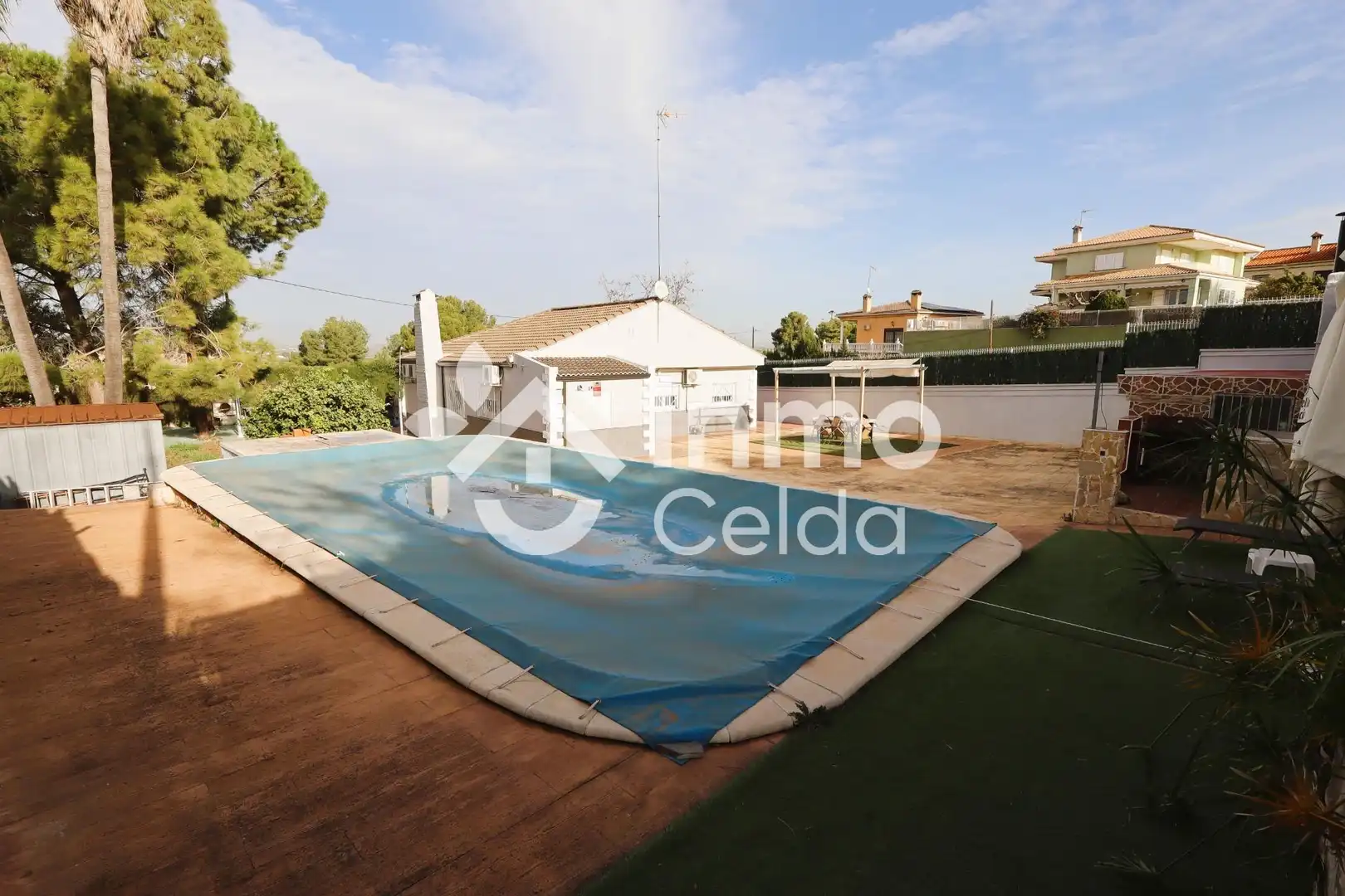 Piscina de Casa o chalet en venta en Chiva con Aire acondicionado, Calefacción y Jardín privado
