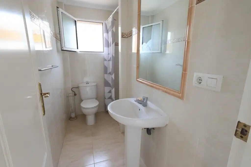 Maison mitoyenne avec piscine à louer à Calle ESTRAGON, imagen 7