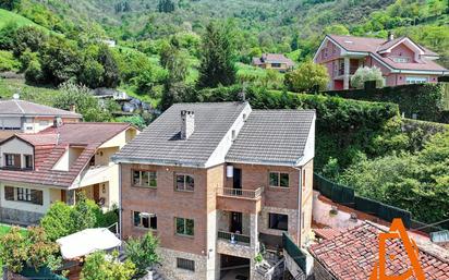 Exterior view of House or chalet for sale in Aller  with Terrace and Balcony