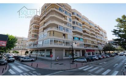 Vista exterior de Pis en venda en Fuengirola amb Aire condicionat